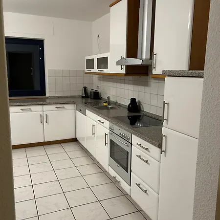 Cute Near Cologne דירה